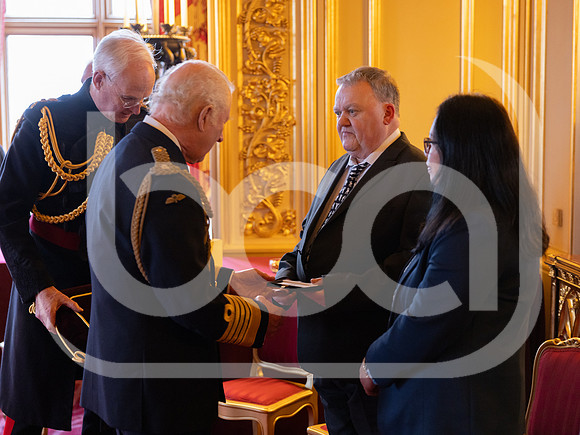 241210_EE_013_EMB19215