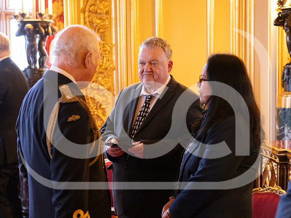 241210_EE_013_EMB19244