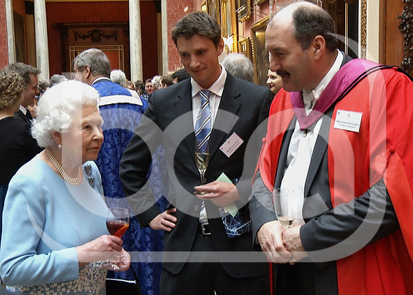 QAP_2014_Commemorative__UniversityOfEdinburgh_001