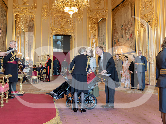 260930_031_FAM_7054