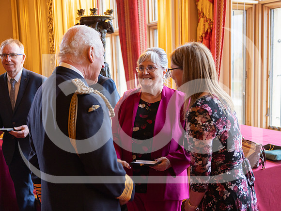 241210_EE_009_EMB19057