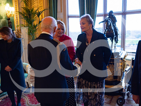 241210_EE_032_EMB10367